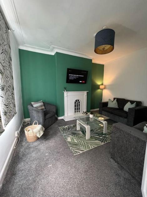Moorfield Street Guesthouse ลีดส์ ภายนอก รูปภาพ