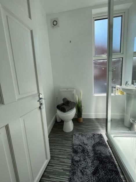 Moorfield Street Guesthouse ลีดส์ ภายนอก รูปภาพ