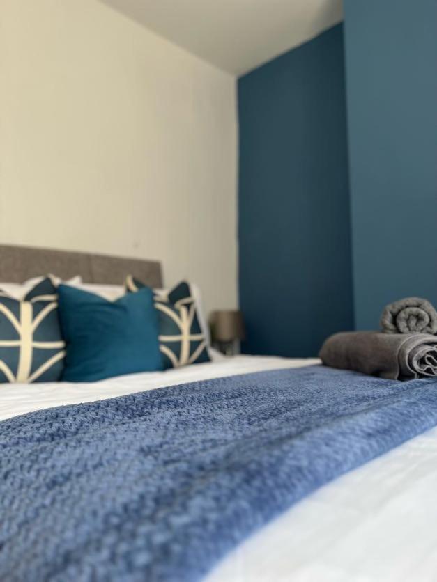 Moorfield Street Guesthouse ลีดส์ ภายนอก รูปภาพ
